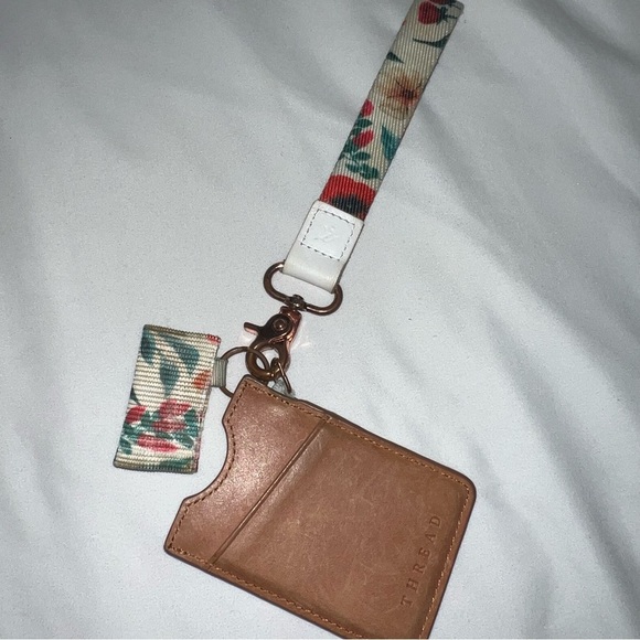 THREAD- Keychain - Picture 2 of 3